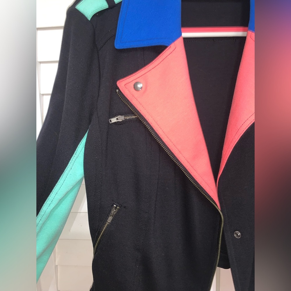 Jacket - Picture 3 of 4